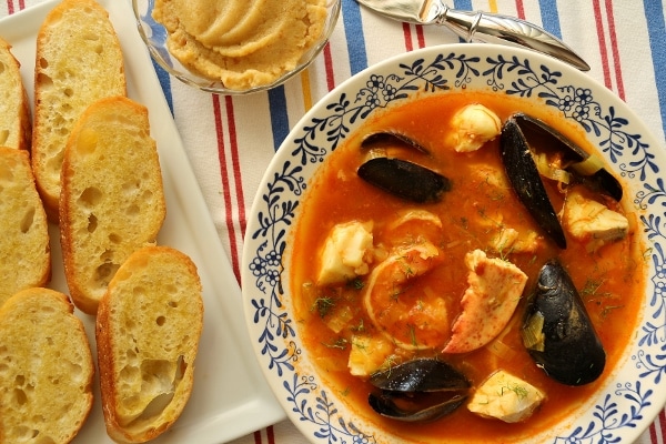 Bouillabaisse (tocană de pește provensală)