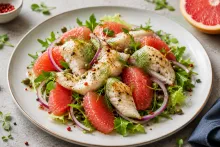 Salată de file de pește cu grapefruit