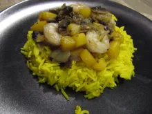 Creveti cu ciuperci si mango