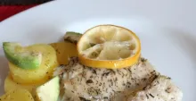 Știucă la cuptor cu lămâie și cimbru